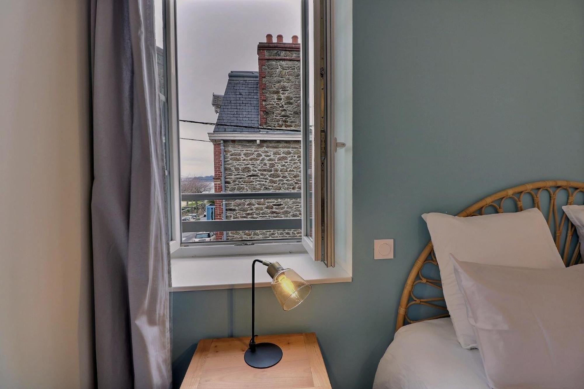 Appartamento les mots bleus-le dériveur Dinard Esterno foto